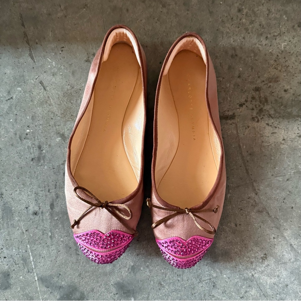 Charlotte Olympia Kiss Me Darcy Pink and Brown Ballet Flats with Bow